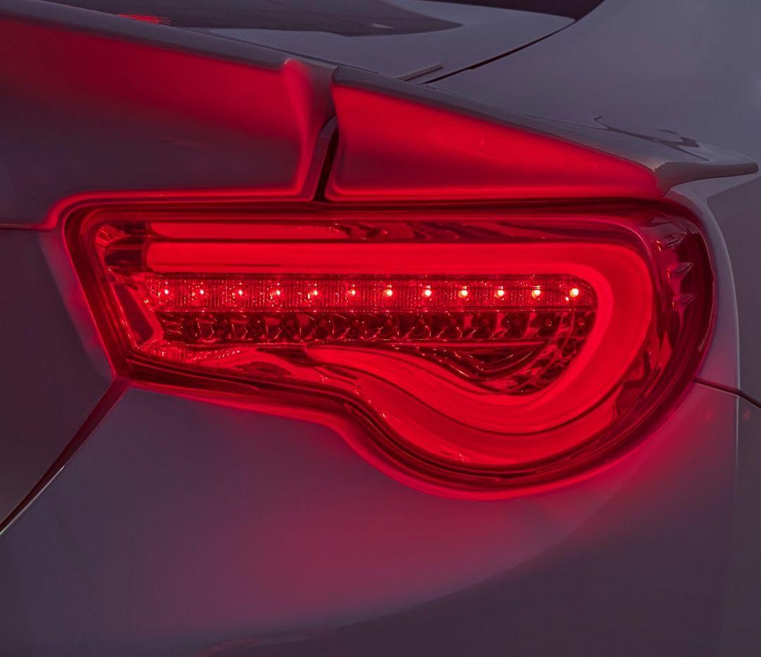 86 BRZ ヴァレンティ テールランプ シーケンシャル　【一部不点灯あり】