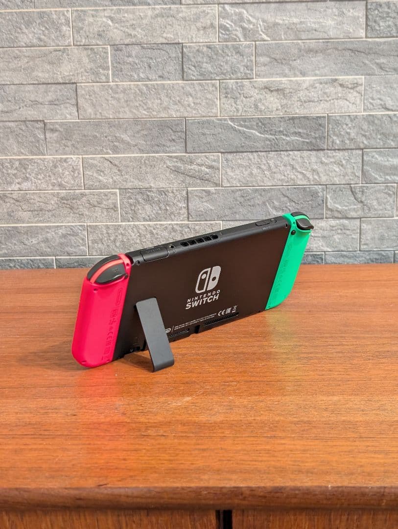 ​​【本体＋Joy-Con＋おまけ】Nintendo Switch