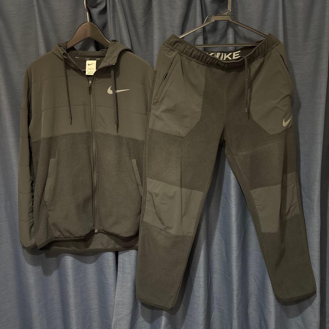 Nike ブラック　ジャージ上下セット 上L 下M