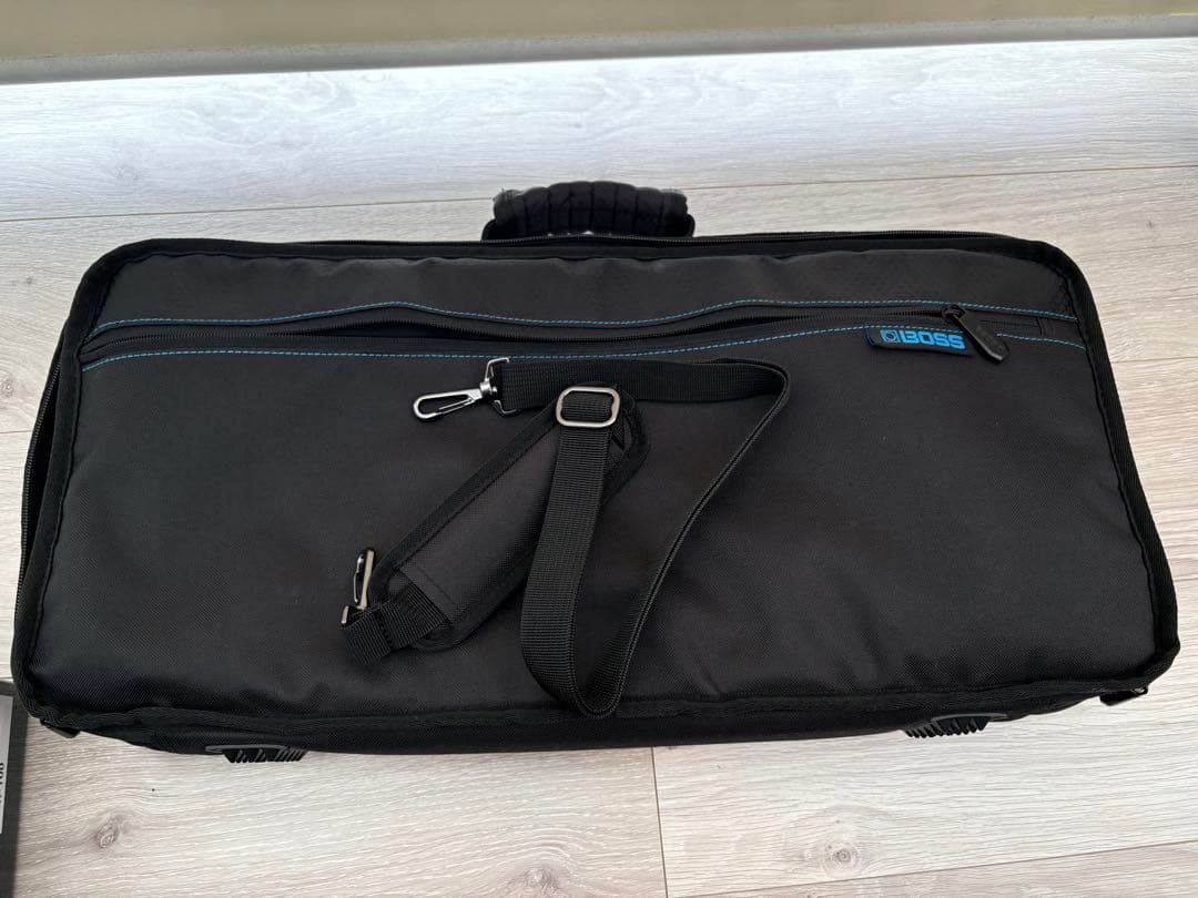 BOSS GX-100 マルチエフェクター(キャリングケース付き)