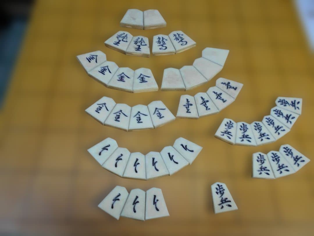 再度整備済：将棋盤脚付き5寸／本榧／板目／盤カバー／盤覆い布／ヒバ駒台／オマケ