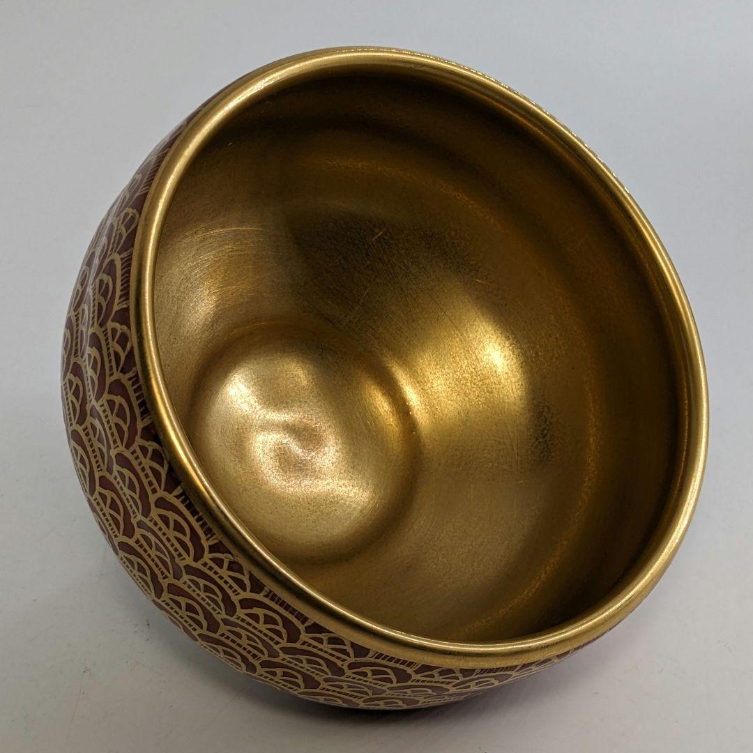 明山 九谷焼 金彩波文茶盌 共箱合布 抹茶碗 抹茶茶碗 茶道具 茶器 食器 茶陶