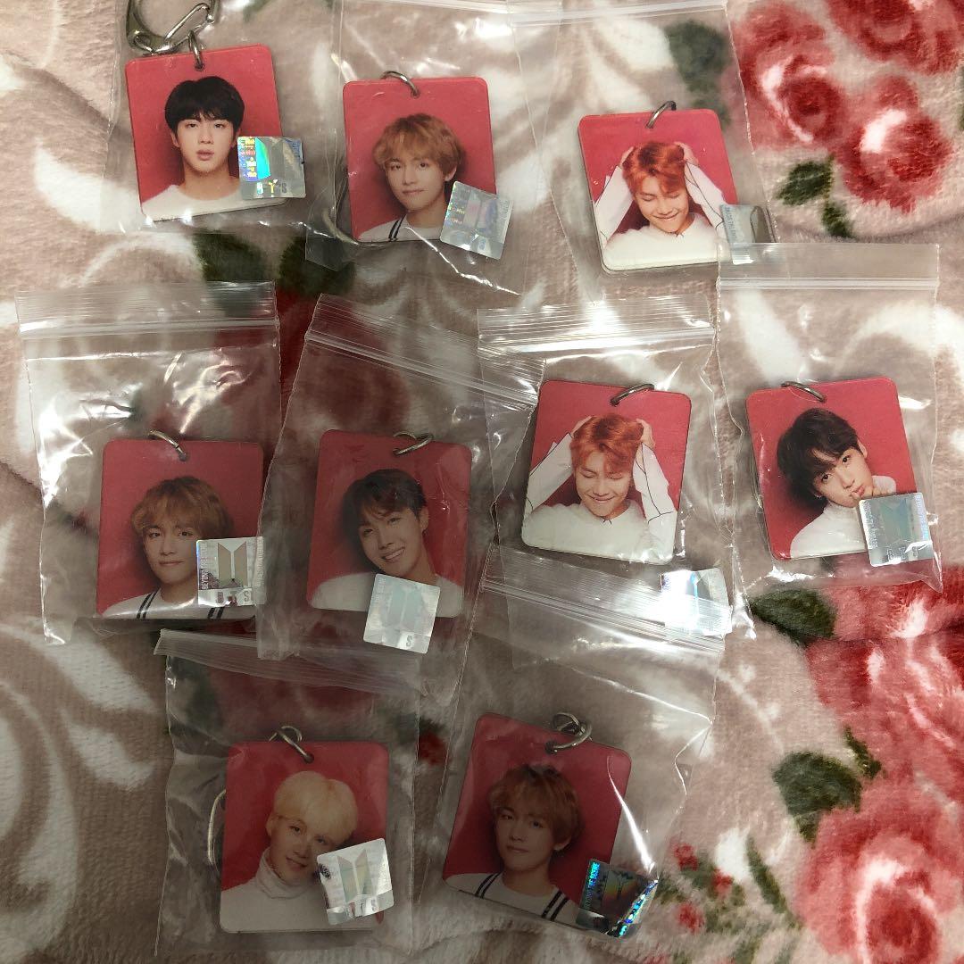 BTS  109 コラボ　キーホルダー　V ジョングク  ジン　SUGA RM