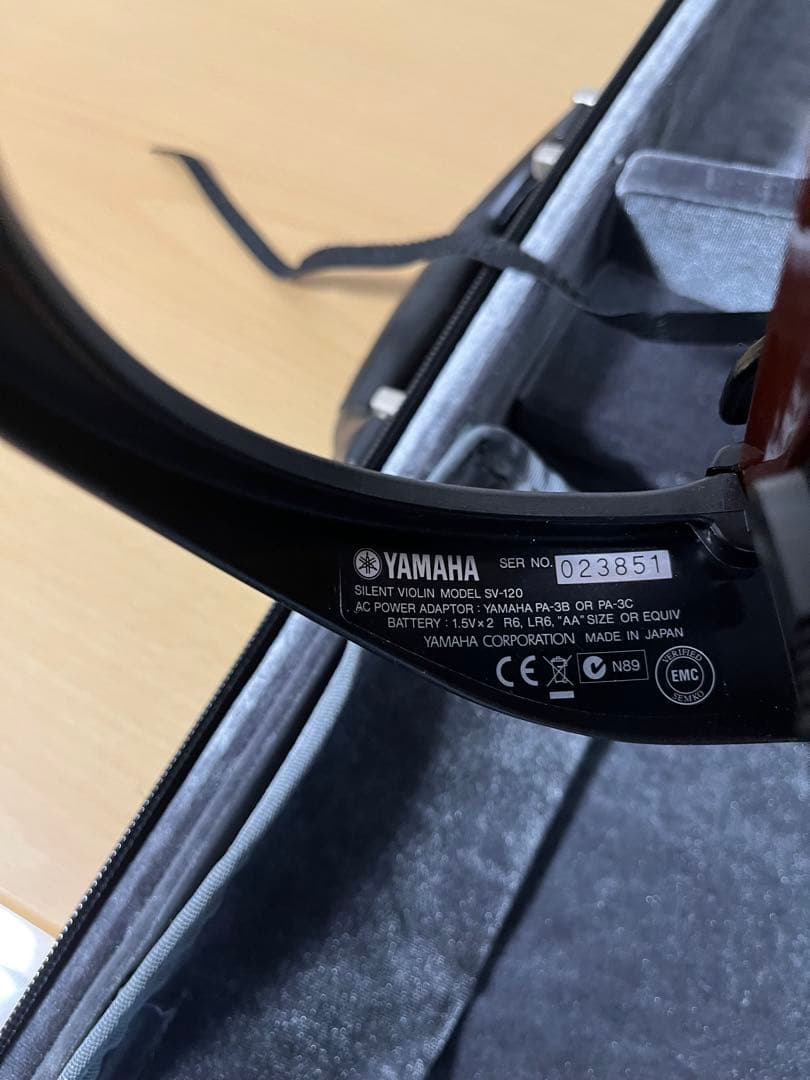 ヤマハ　サイレントバイオリン　SV-120