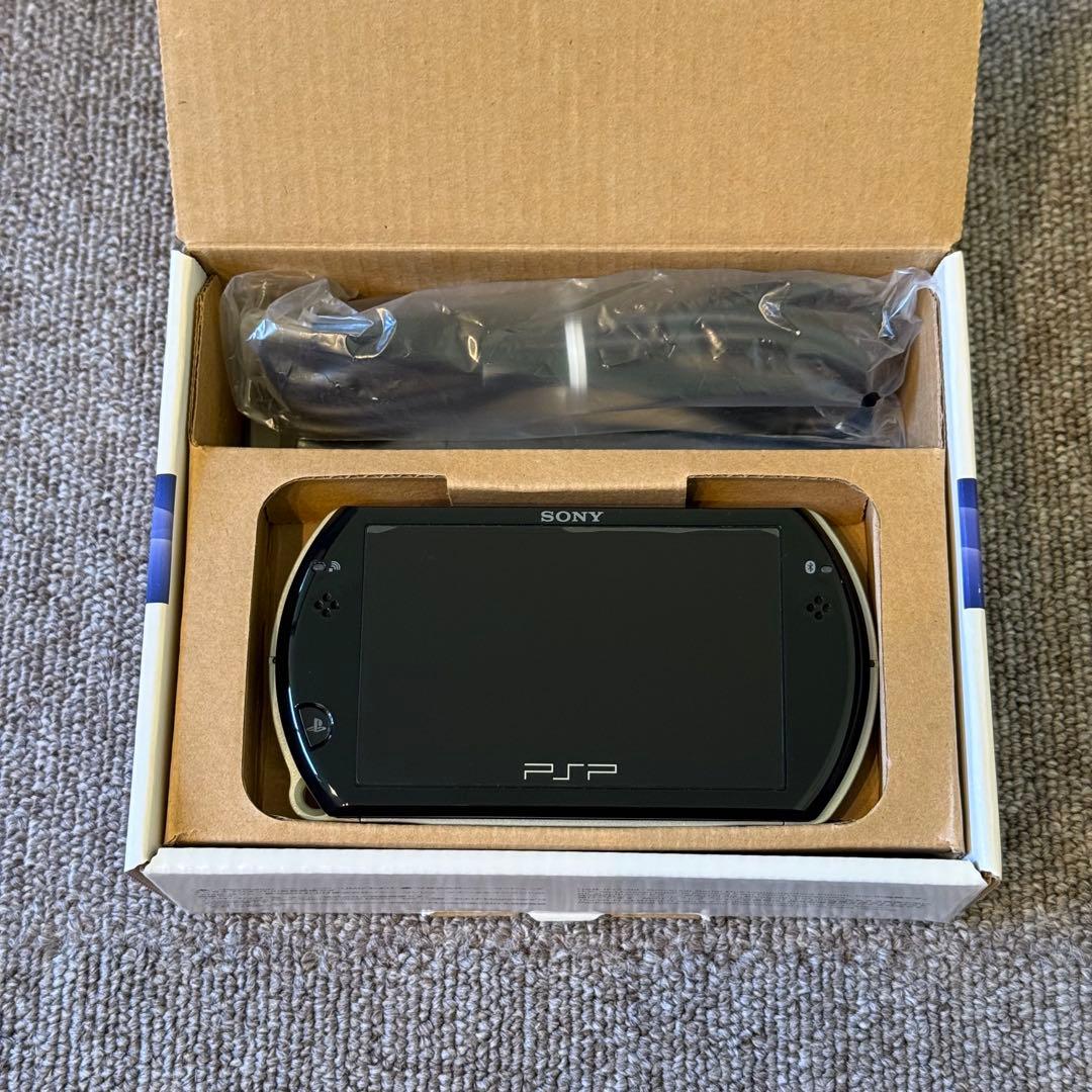 【ほぼ未使用】PSP go PSP-N1000 PB ピアノブラック 箱付き