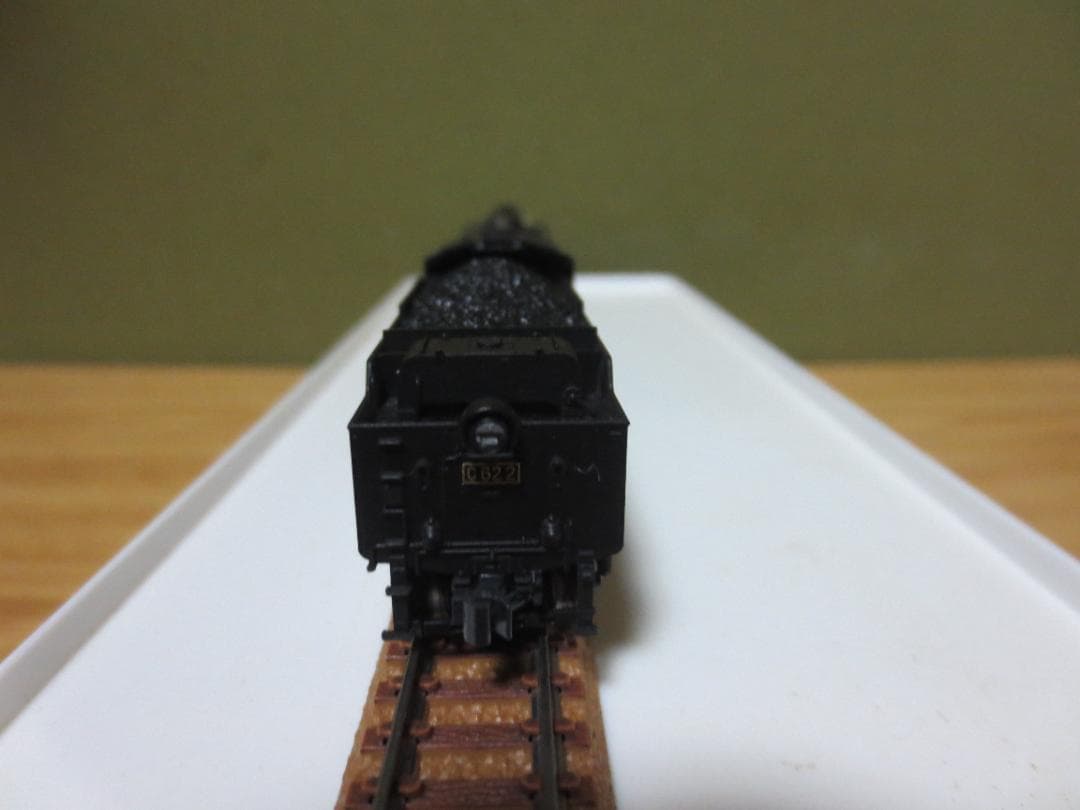 NゲージC62型蒸気機関車（２号機）と客車オユ10