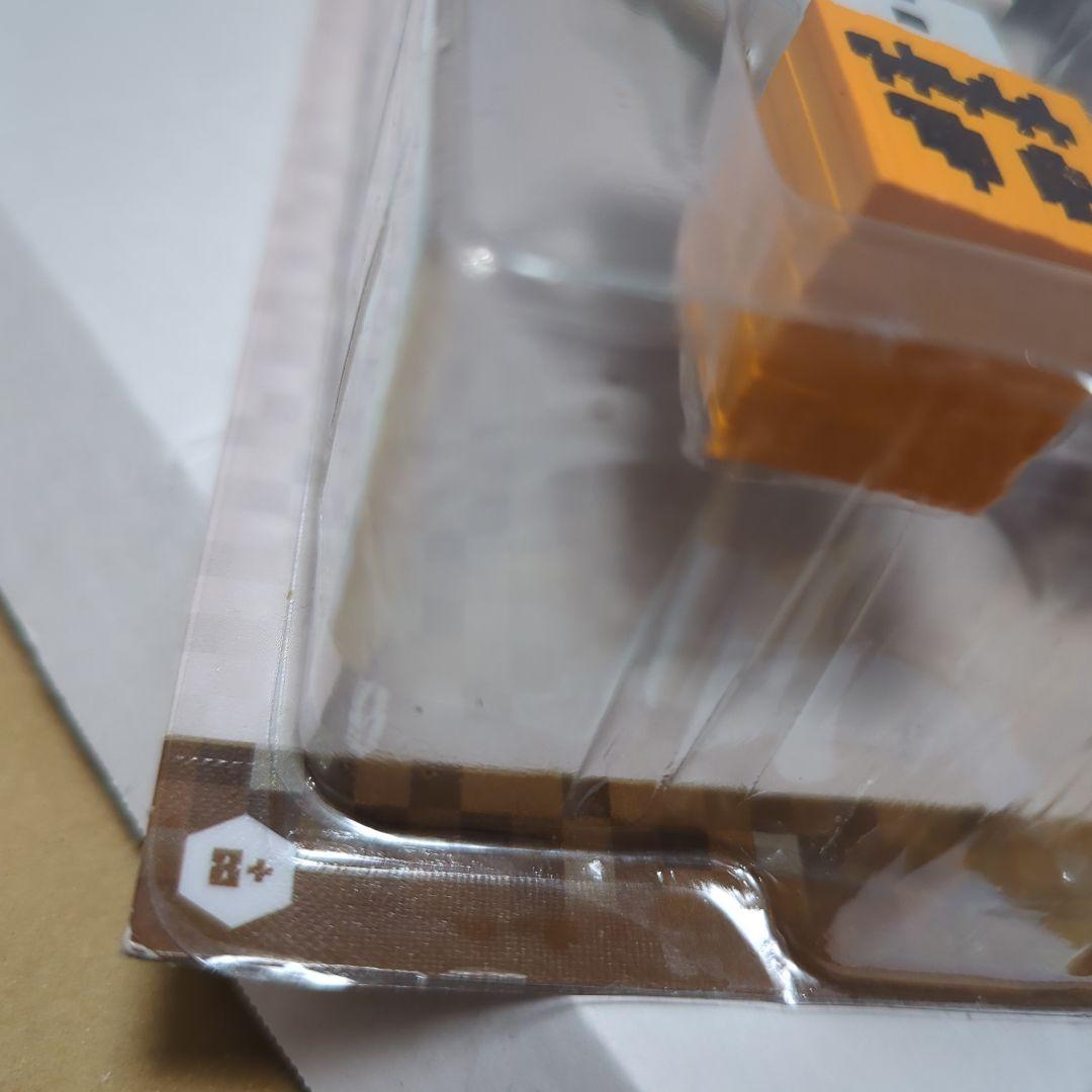エラー品　マインクラフト　３D　ミニフィギュア　３ピース　ブリスター逆さま
