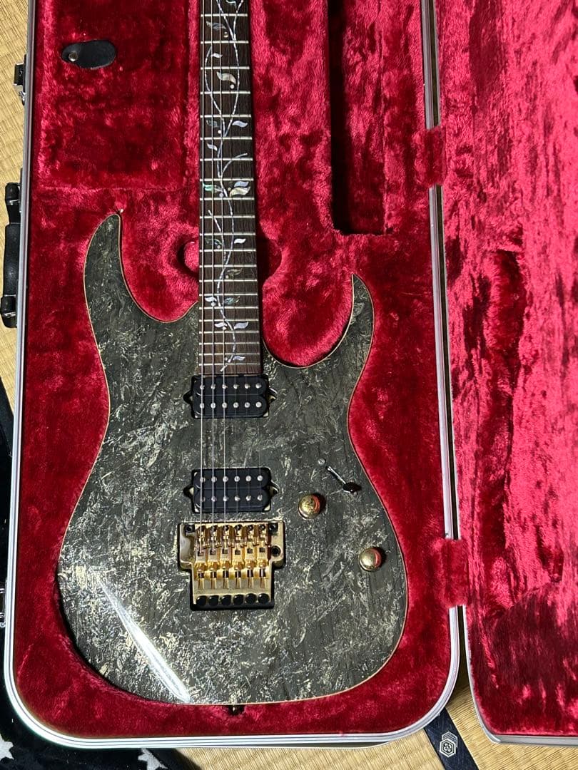 【ケイ】Ibanez j.custom RG8020G-BQZ