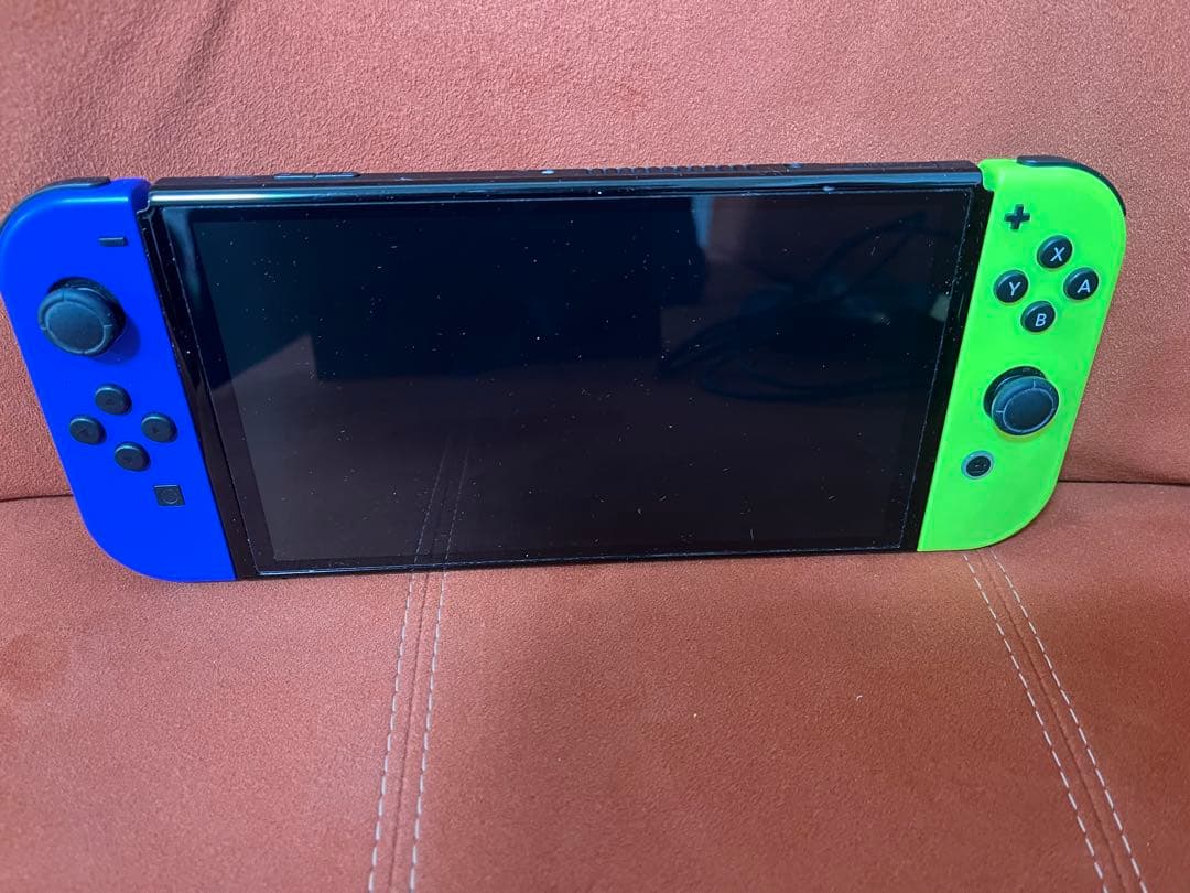 ①Nintendo Switch 青/黄Joy-Con 本体　中古使用品