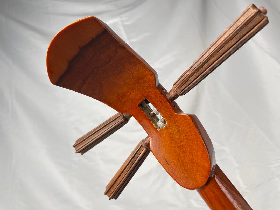 沖縄三線 実入りチーク/チュン木 人工皮 スンチ塗り