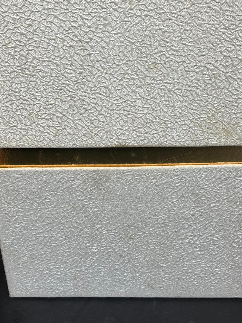 嘉祥　岩田久利　共箱　４０６