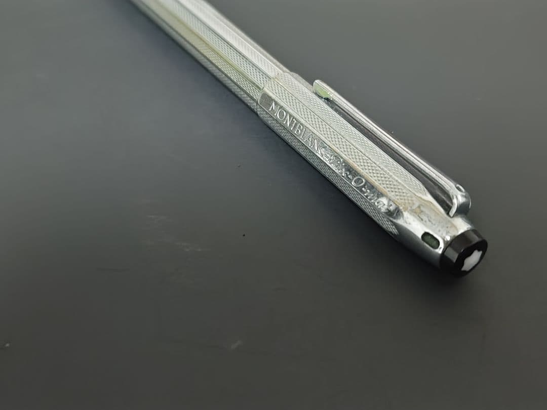 モンブラン　pix-o-mat 4色ボールペン　廃番