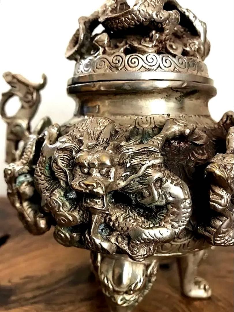 中国美術 乾隆年製 三脚 香呂 白銅 多龍紋刻