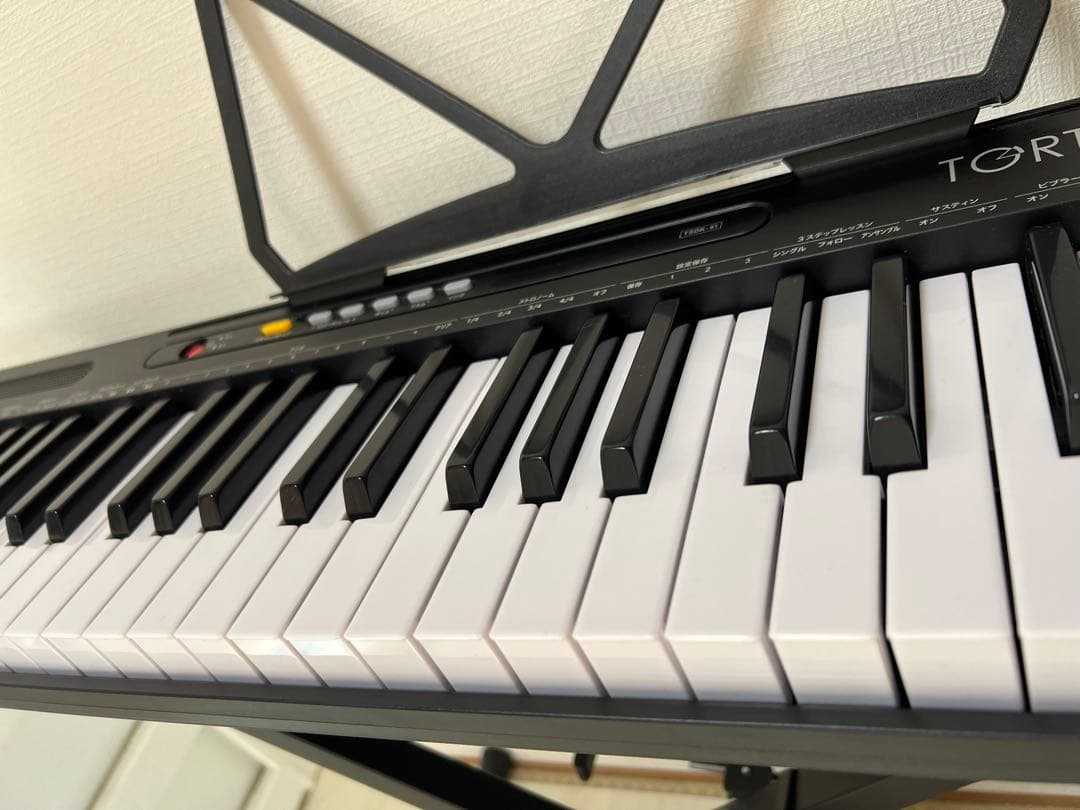TORTE トルテ 電子　キーボード 軽量 61鍵　黒　スタンド、付属品付