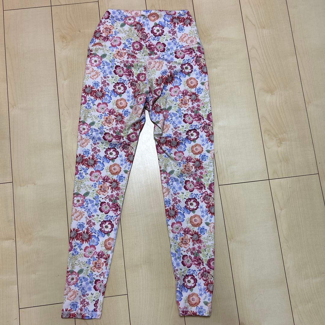 SUKALA エンブロイダリープリント　花柄　レギンス Mサイズ