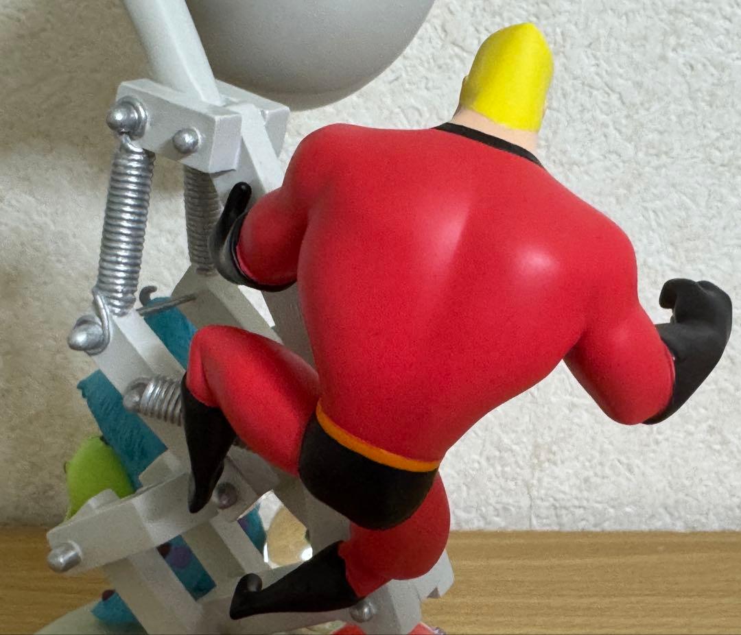 ディズニーパークス ピクサー キャラクター スノーグローブ