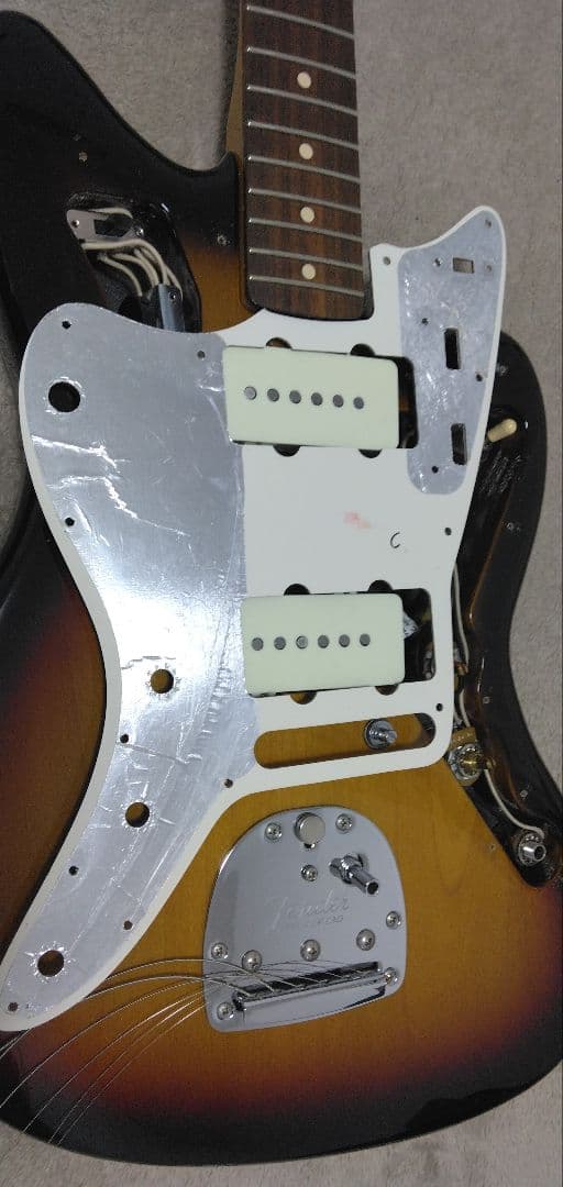 【Lindy Frarin ピックアップ】 Fender Jazzmaster