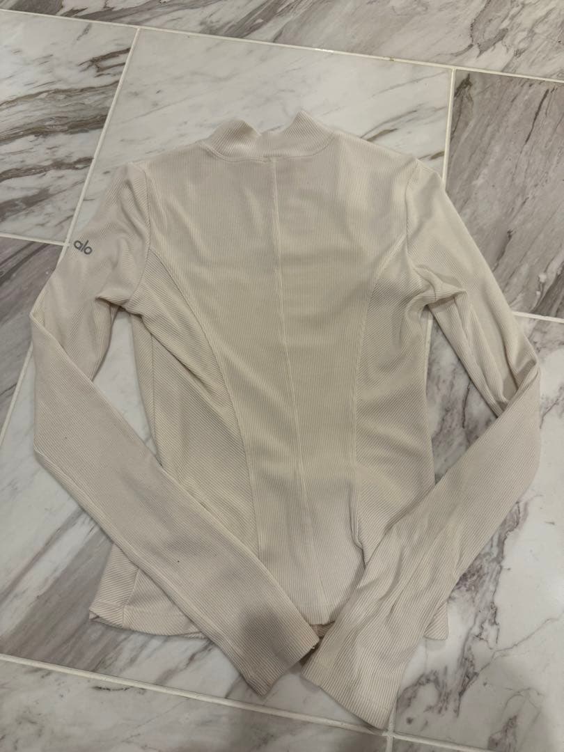 リブ メズマライズ モックネック ロングスリーブ