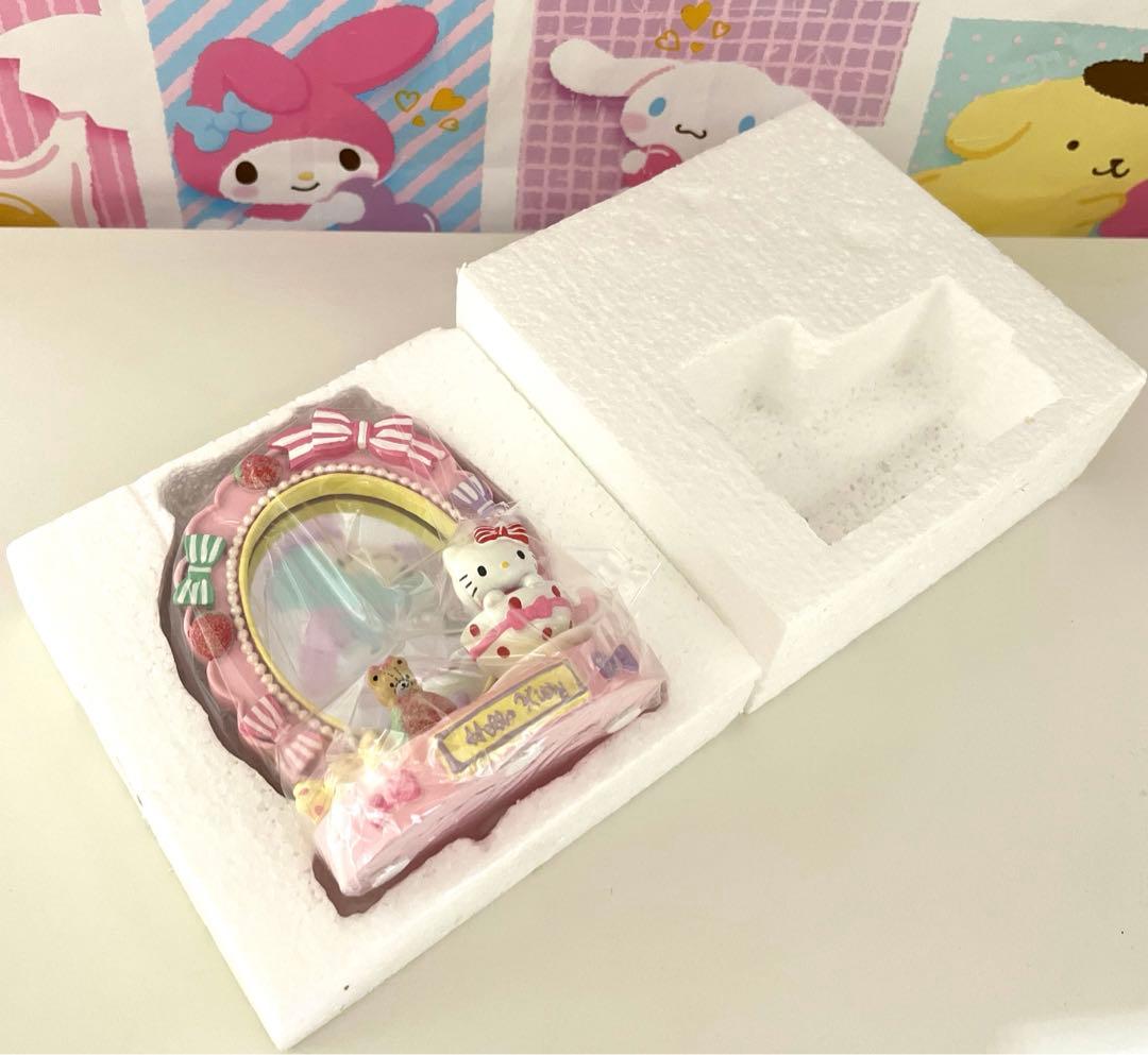 ハローキティ ジオラマスタンドミラー