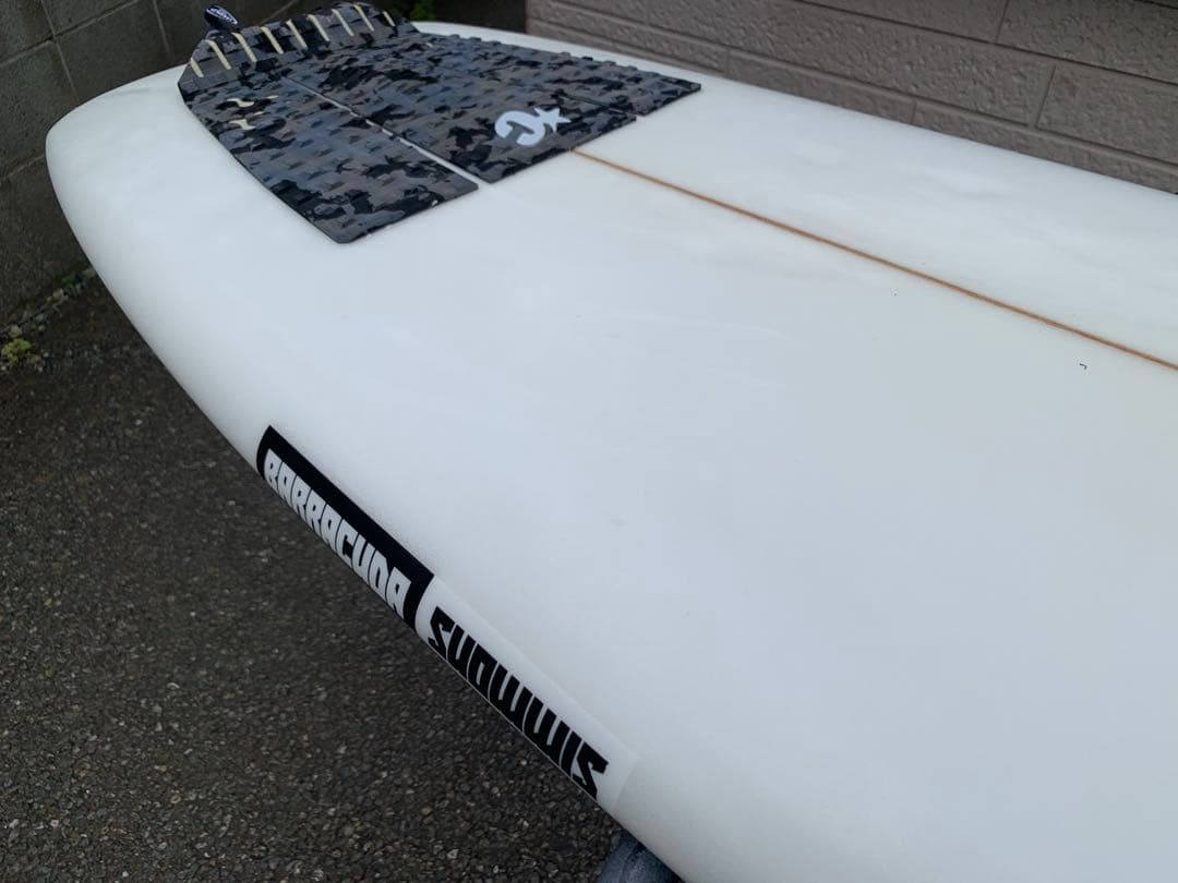 ジャスティスサーフボード、バラクーダシモンズ