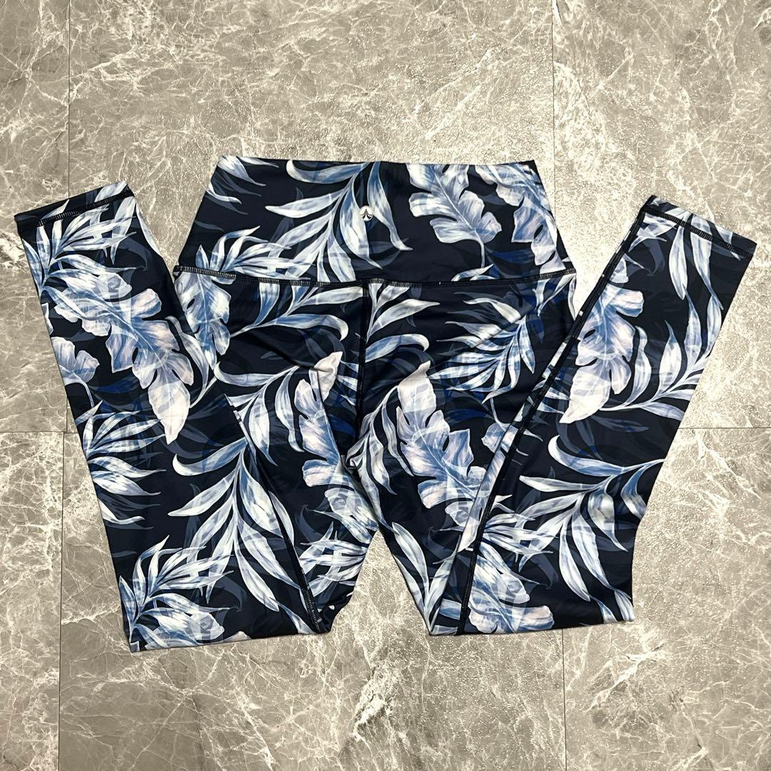 SUKALA ヨガウェアセット キャミソールとレギンス Mサイズ