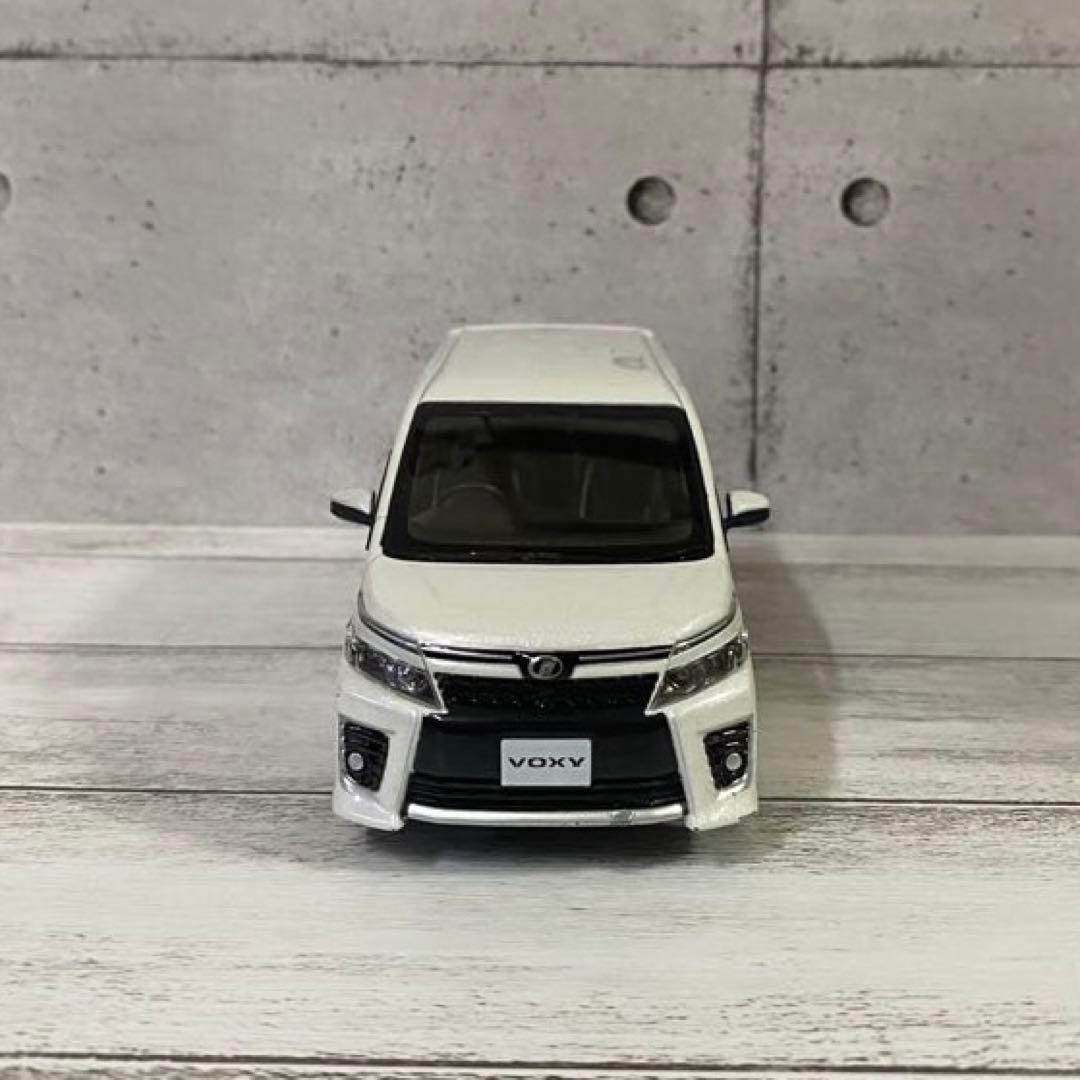 TOYOTA VOXY トヨタ ヴォクシー 80 前期 ミニカー カラーサンプル