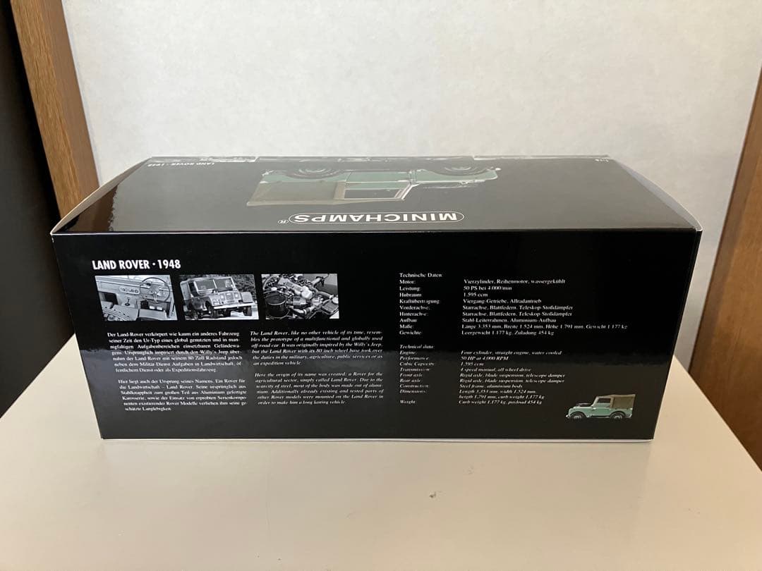 1/18 ミニチャンプス LAND ROVER-1948