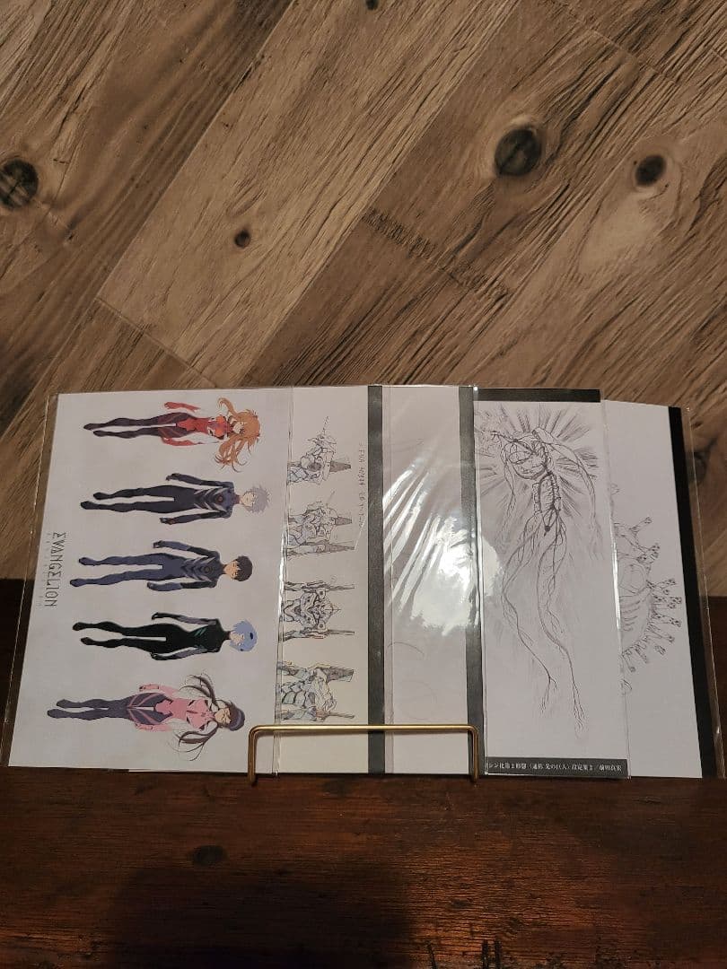 エヴァンゲリオン展　フィギュア 5体セット・未開封図録・ポストカード5枚セット