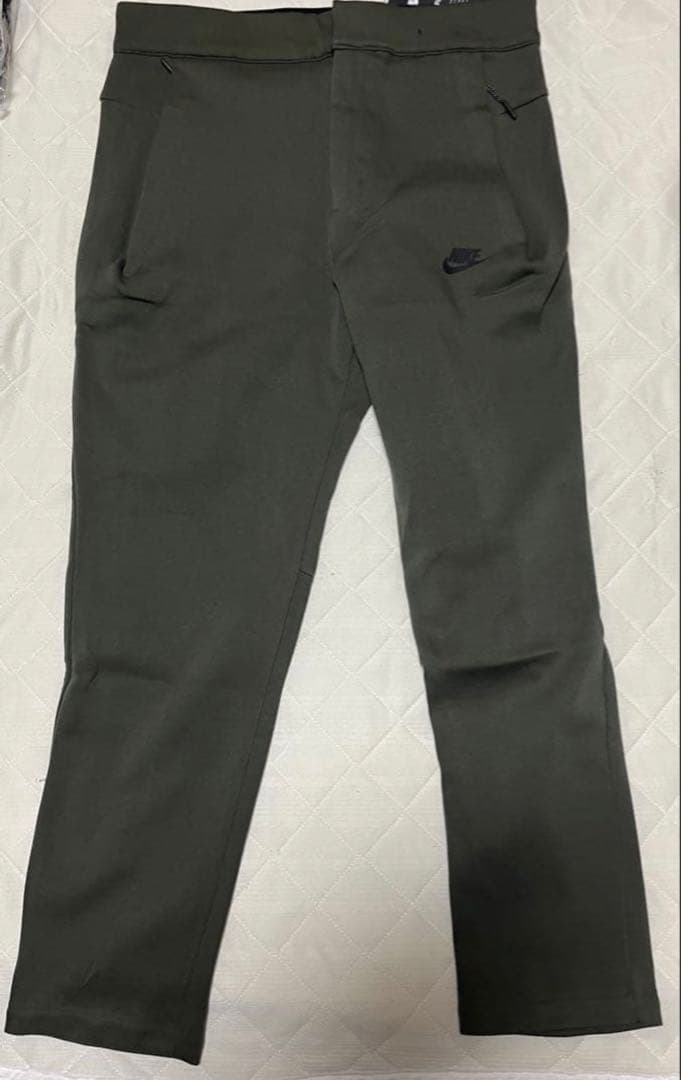 NIKE STANDARD FIT テックフリースパンツ オリーブ Mサイズ