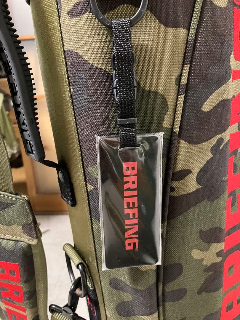 ブリーフィング　BRIEFING キャディバッグ　迷彩　ネームタグ新品