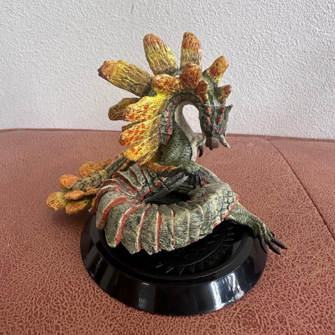 モンスターハンター　スタンダードモデル　９体　まとめ売り　フィギュア