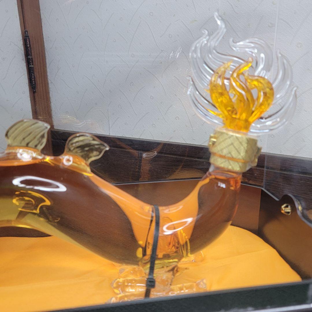 ドラゴン　竜　龍
フランス産　ブランデー　ケース入
アルコール　40％