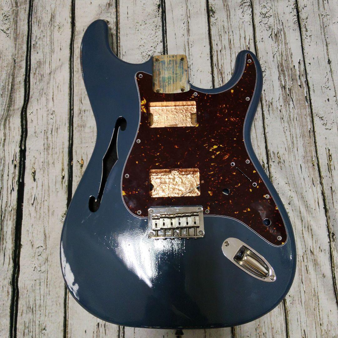 ストラトキャスタータイプ　ボディ　シンライン　セミアコ　エレキギター