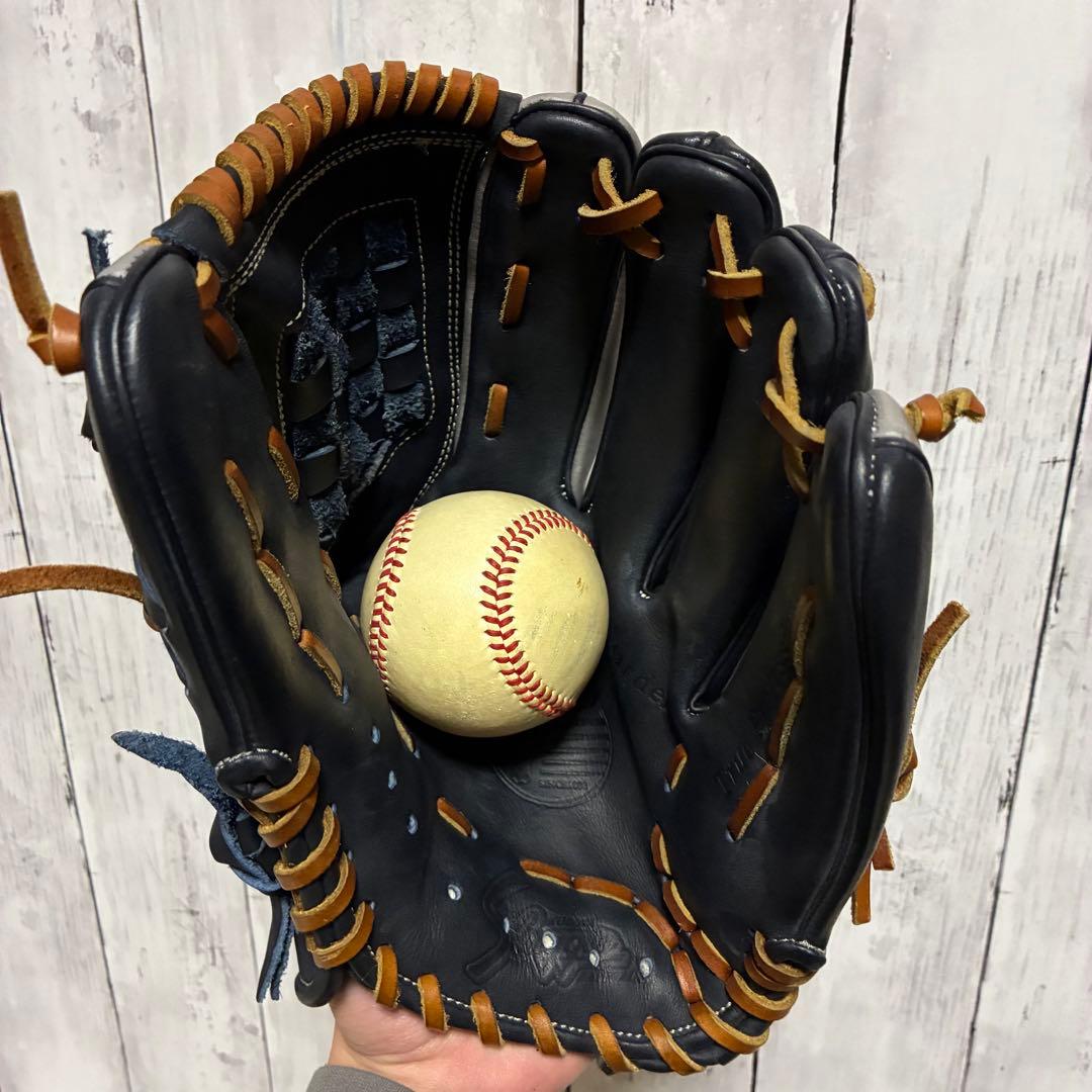 Slugger シルバー　黒　野球　グローブ True Professional