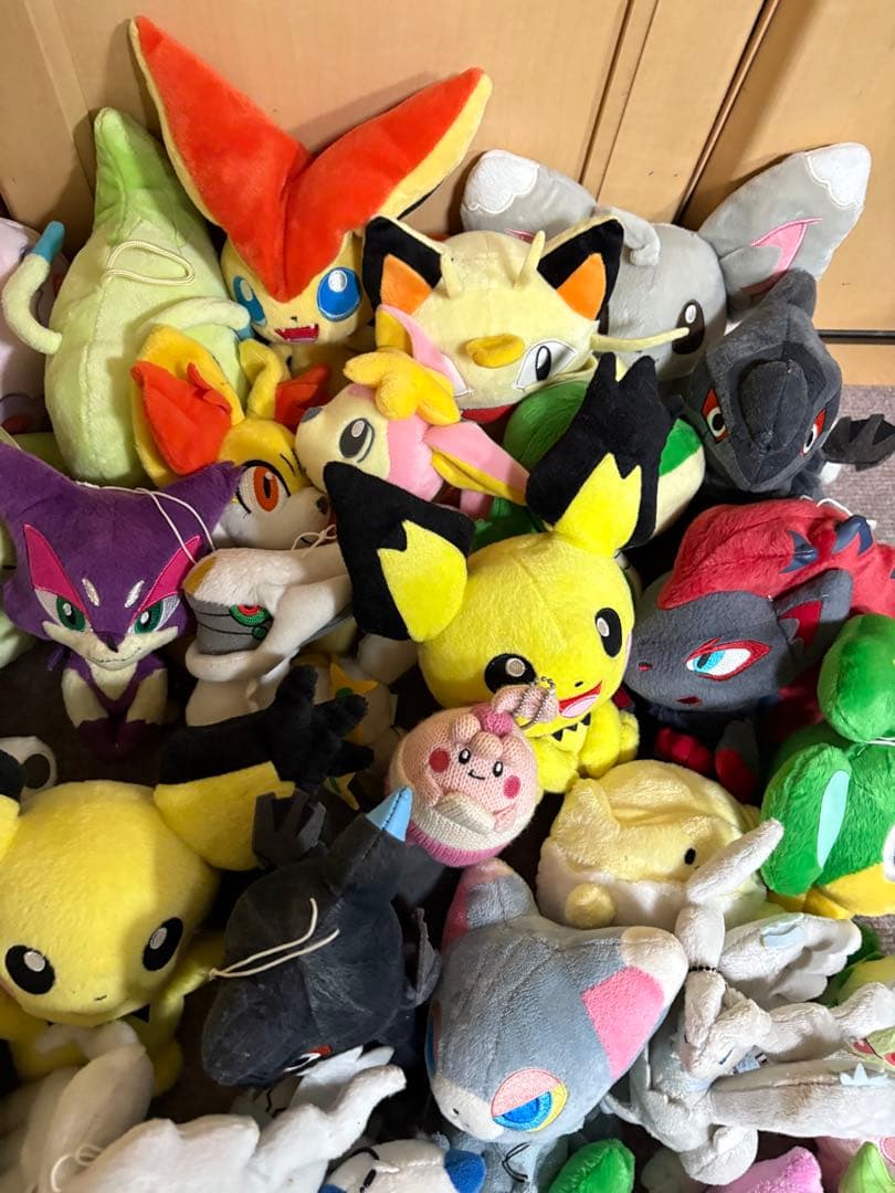 ポケモンぬいぐるみまとめ売り　75体