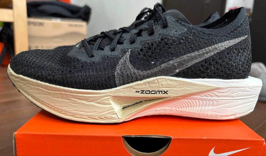 ナイキ　ヴェイパーフライネクスト%3 ランニングシューズ 25.5 ㎝　H4