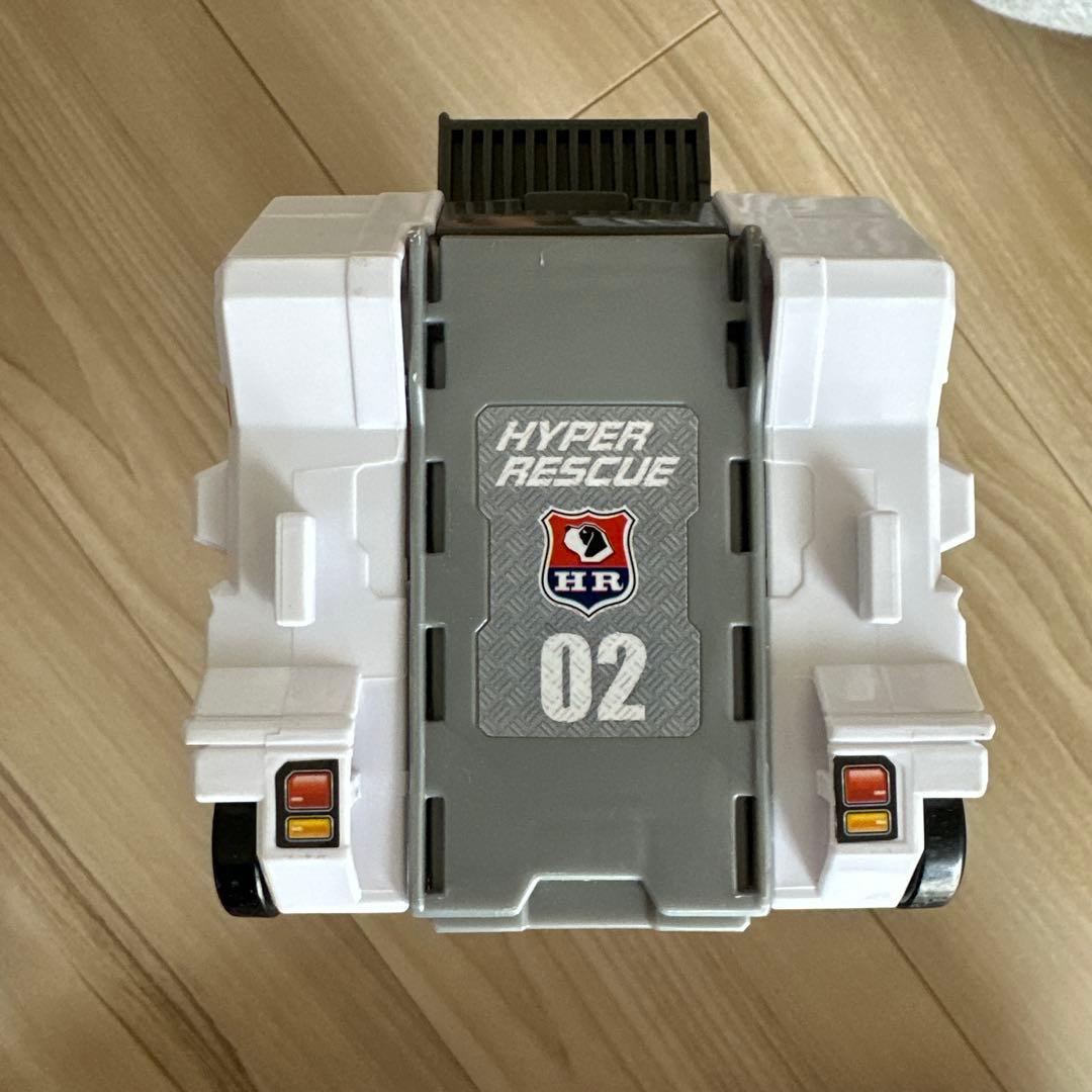 トミカ　ハイパーレスキュー　消防車　救急車