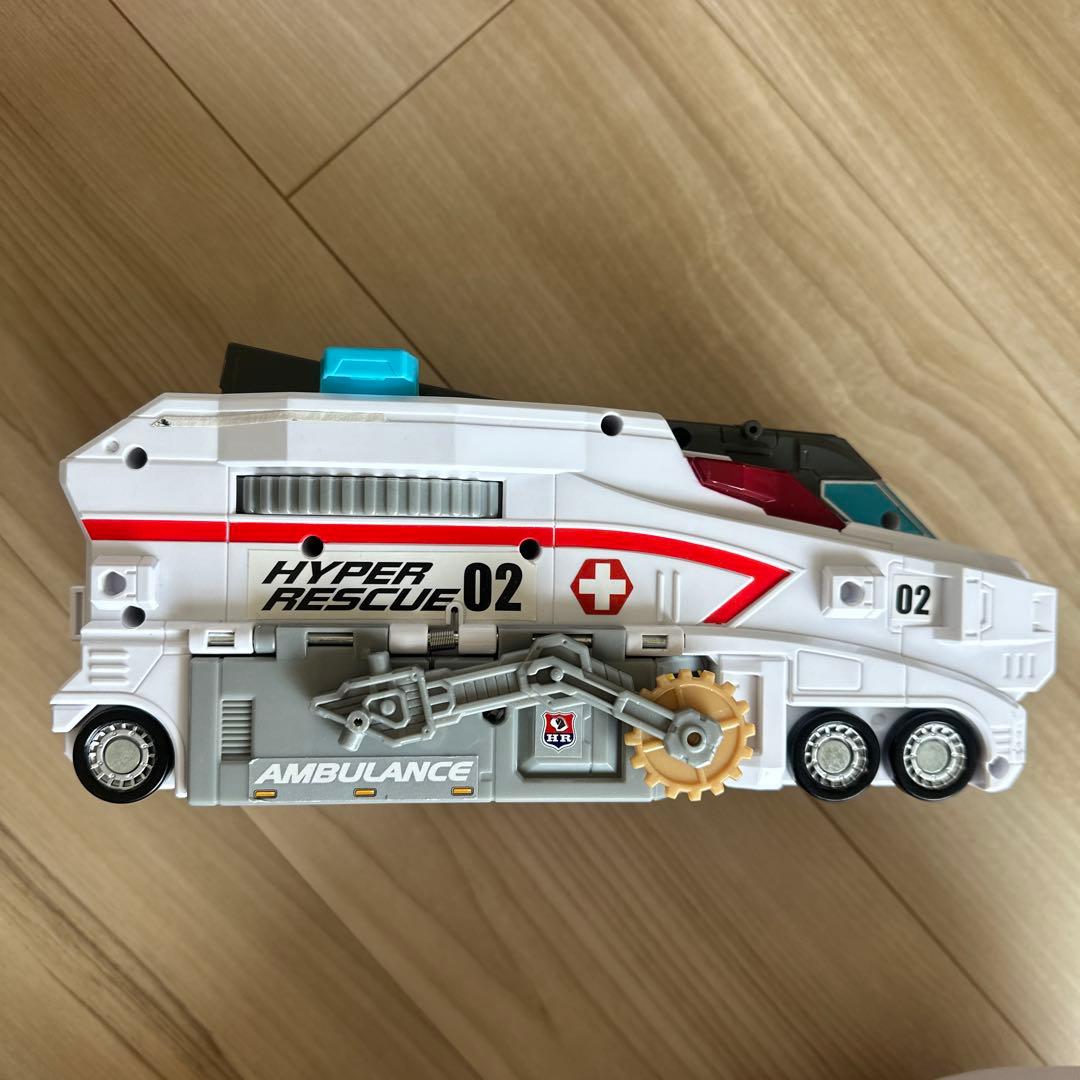 トミカ　ハイパーレスキュー　消防車　救急車