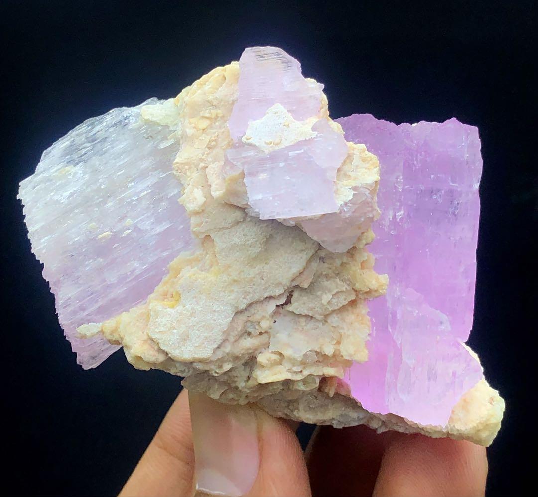 天然ピンク クンツァイト標本、ダブル クンツァイト