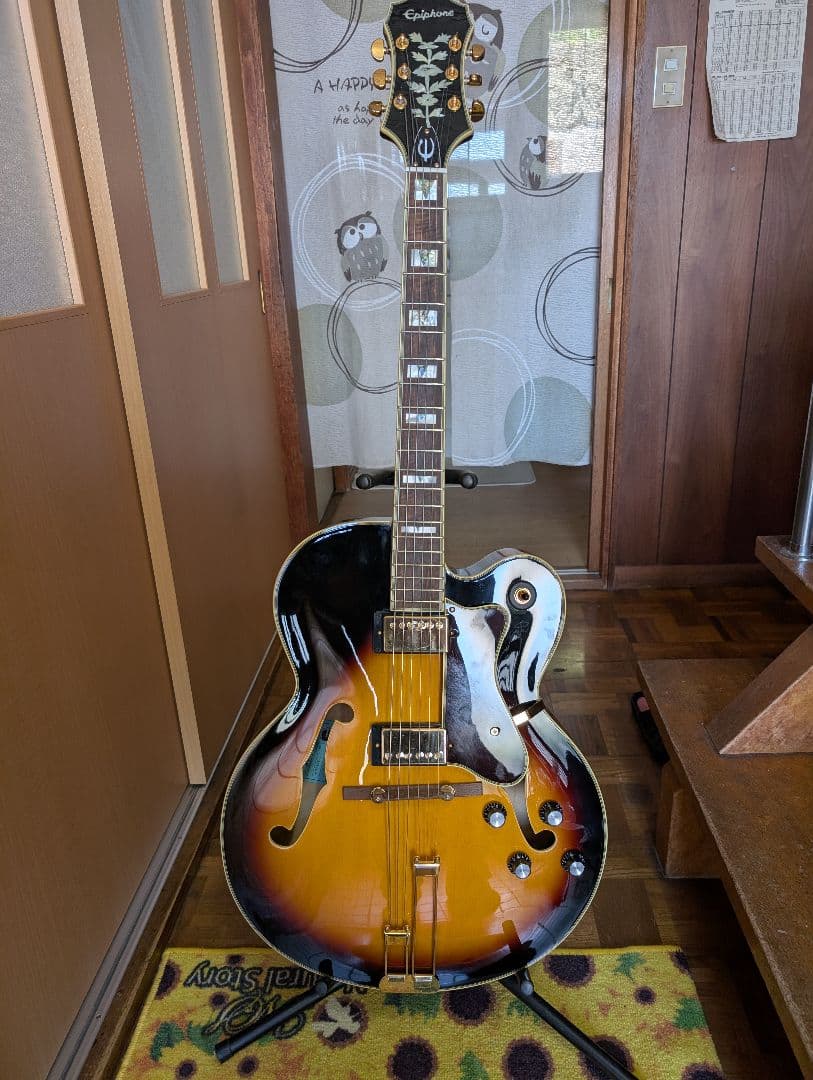 フルアコ　Epiphoneブロードウェイ　ほぼ新品