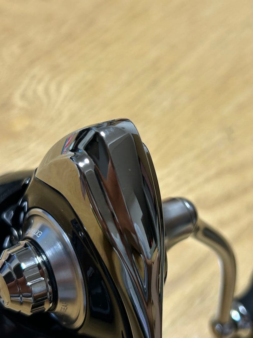 【美品】ダイワ　23レグザ　LT4000-CXH スピニングリール　ライン付き