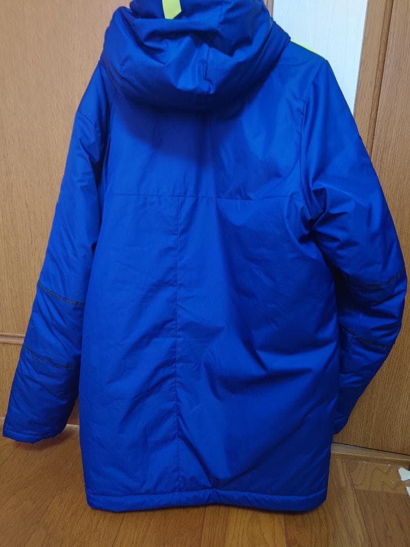 バルセロナ 中綿入り STORM-FIT ミッドフィル ジャケット