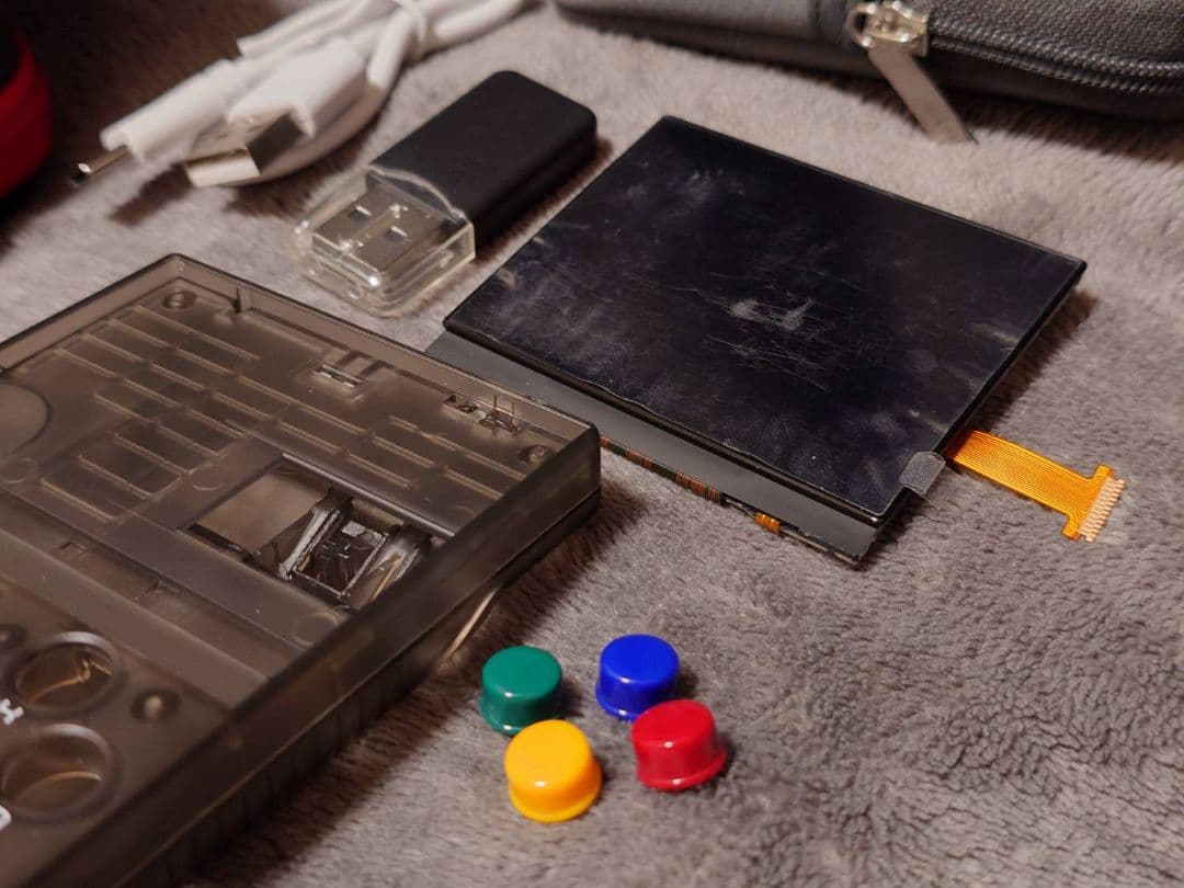 Miyoo Mini v4 全体メタル（ブラック・ゴールド）