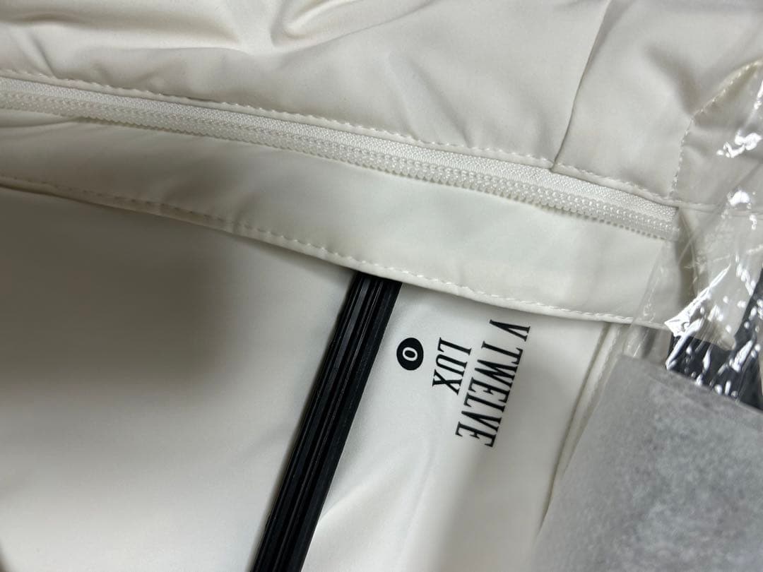 v12 ダウン　レディース