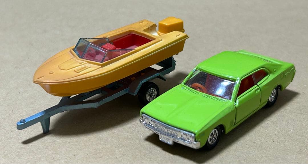トミカ ニッサン ローレル ヤマハボート 2台セット