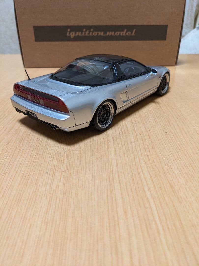 イグニッションモデル1/18　ホンダNSX(NA1)