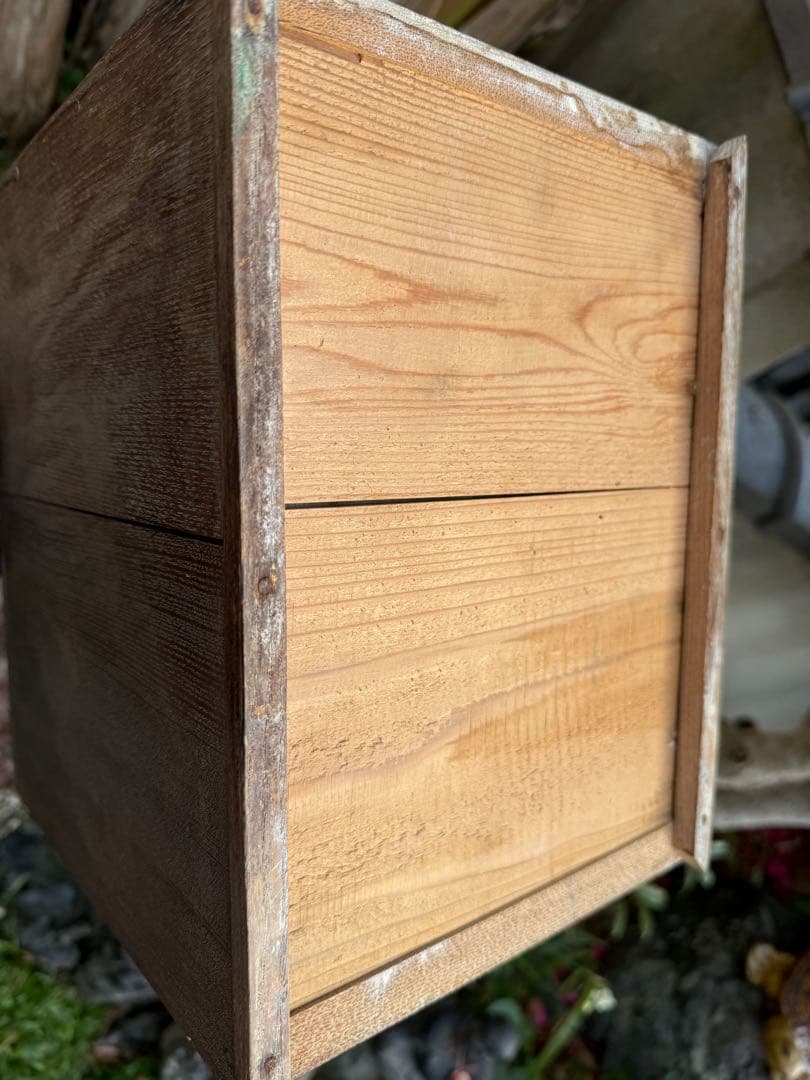 京都　素敵なアンティーク家具　木製　3段引き出し　ちいさな箪笥 小物入れなどに