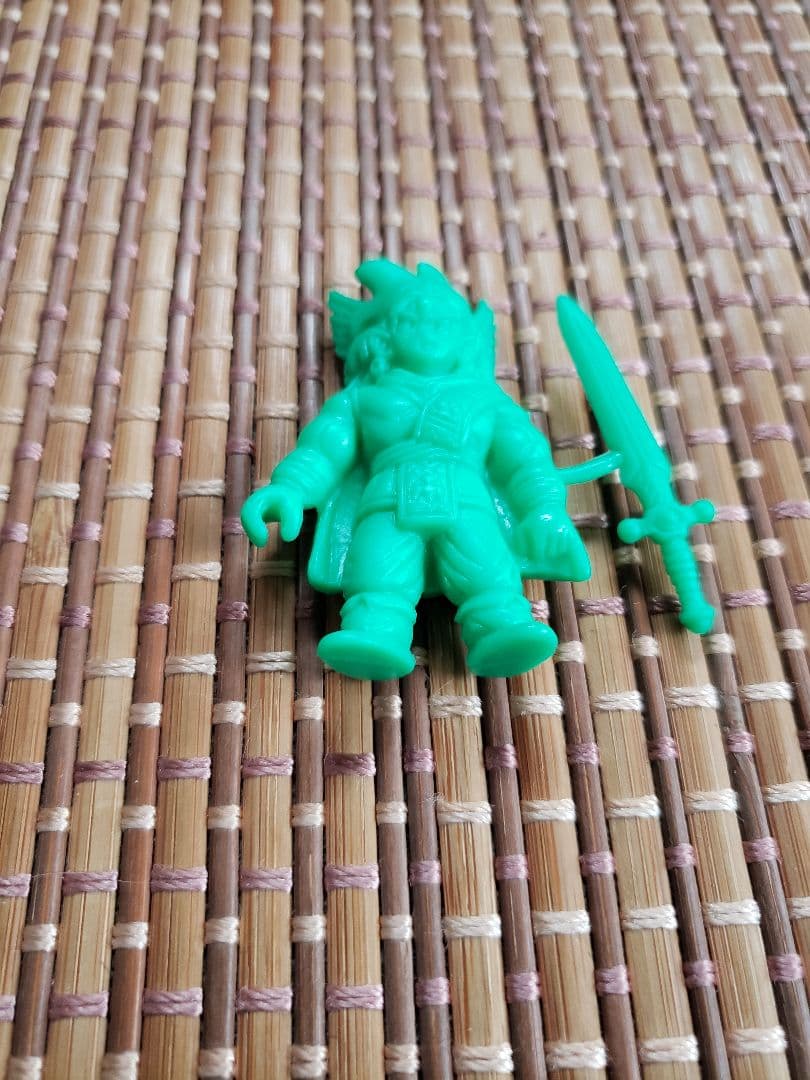 ドラゴンクエスト消しゴムアベル伝説パート2　アベルC　緑　新品未切り　ファミコン