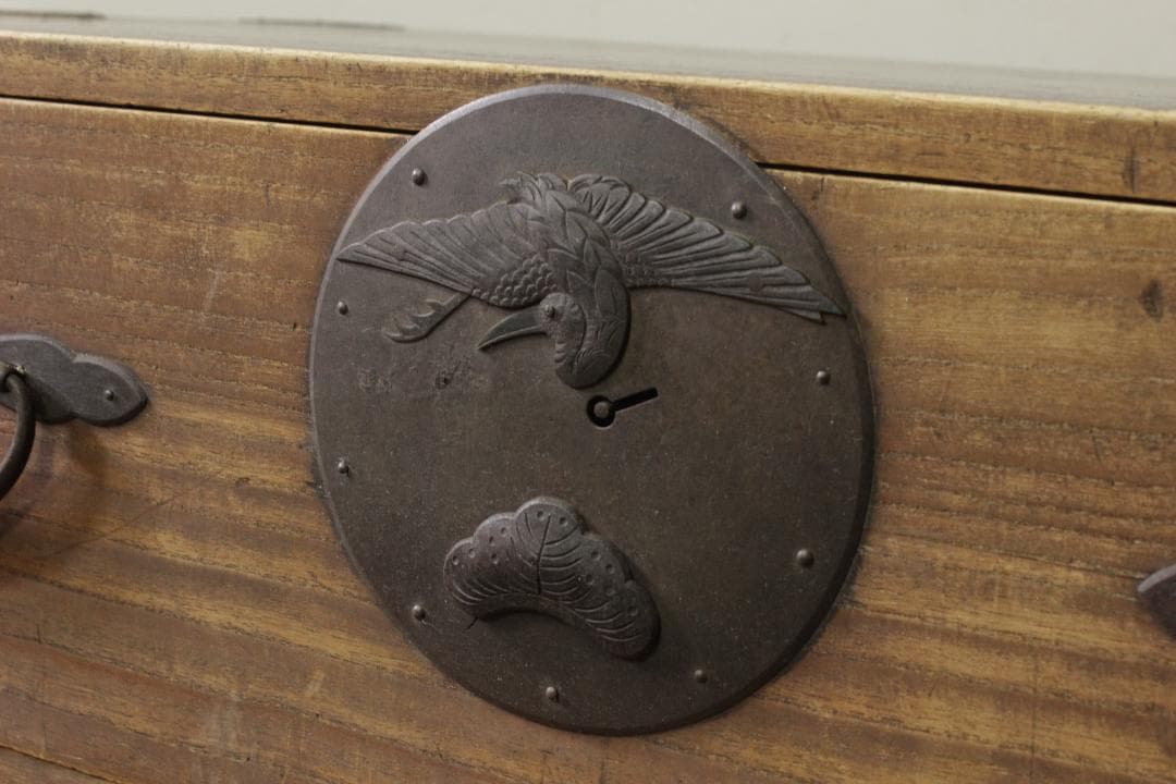 二本松箪笥 二段 前桐 鶴亀金具 古い和箪笥 時代箪笥 古家具/ローボード古民藝