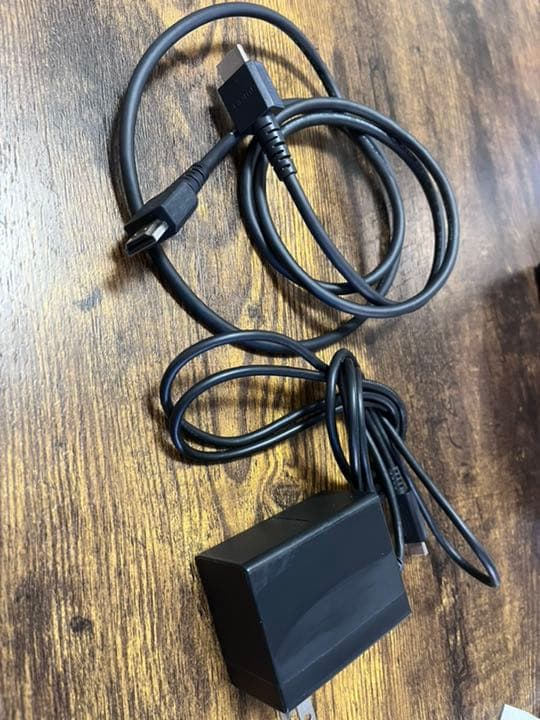 み　Nintendo Switch 箱無し　あつ森　ポケモンシールド付き